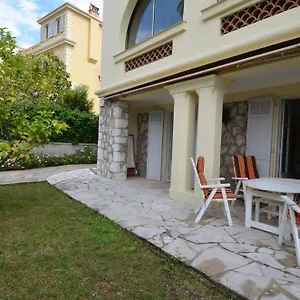 D'époque Avec Jardin Et Parking 4 Personnes Le Port De Appartement